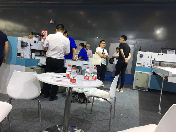 չ��(hu��)�F(xi��n)��(ch��ng)